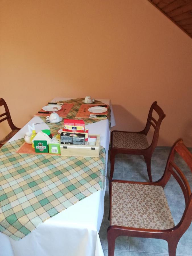 ホテル Grill Garten Vendeghaz ケストヘイ エクステリア 写真