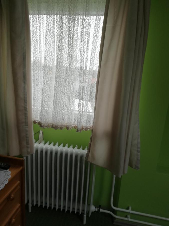 ホテル Grill Garten Vendeghaz ケストヘイ エクステリア 写真